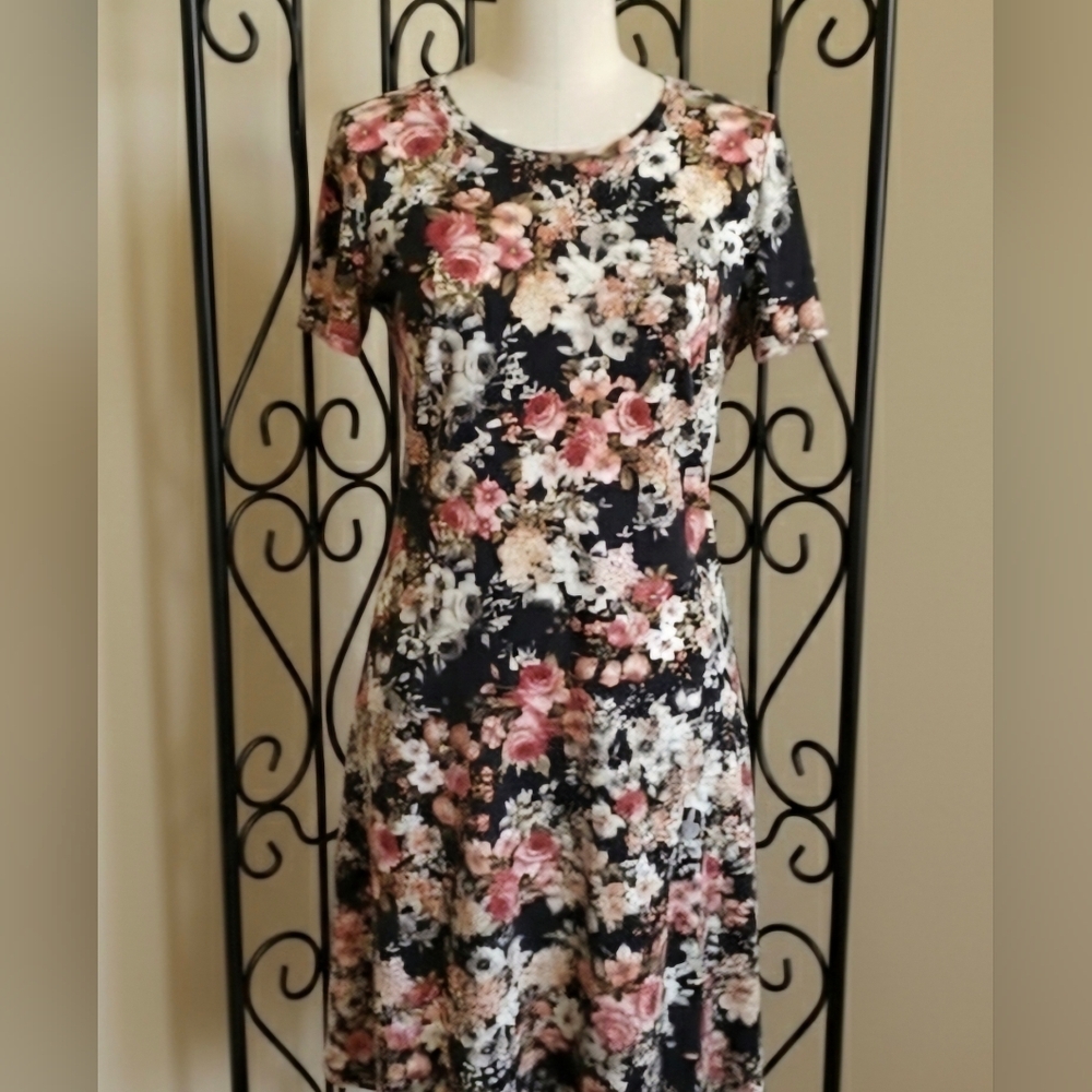 Floral Fantasy XXL Dress - Picture 1 of 4